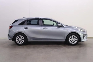 Хэтчбек Kia Ceed 2019 года, 1750000 рублей, Брянск