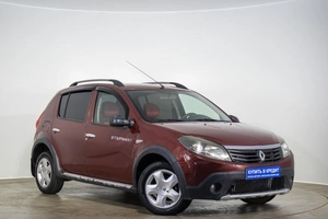 Хетчбэк Renault Sandero Stepway 2012 года, 419000 рублей, Оренбург