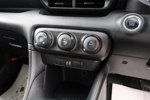 Хетчбэк Toyota Yaris 2021 года, 1149000 рублей, Красноярск