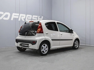 Хетчбэк Peugeot 107 2012 года, 420000 рублей, Омск