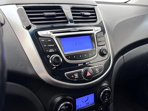 Седан Hyundai Solaris 2013 года, 657000 рублей, Орёл
