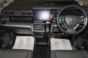 Минивэн Honda Stepwgn Spada 2020 года, 2399000 рублей, Новосибирск