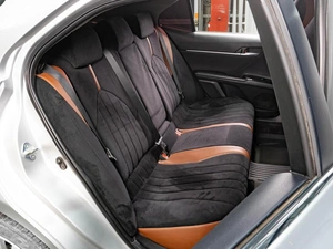 Седан Toyota Camry 2018 года, 2749000 рублей, Тюмень