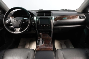 Седан Toyota Camry 2016 года, 1999000 рублей, Новосибирск