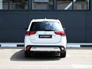 Внедорожник Mitsubishi Outlander 2021 года, 1999000 рублей, Кирилловка