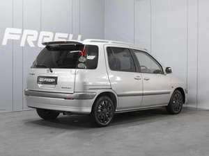 Минивэн Toyota Raum 2001 года, 340000 рублей, Омск