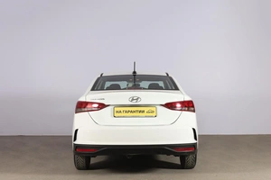 Седан Hyundai Solaris 2021 года, 1699000 рублей, Новосибирск