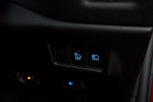 Внедорожник Toyota C-HR 2018 года, 2047000 рублей, Красноярск