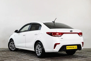 Седан Kia Rio 2018 года, 1499000 рублей, Сургут