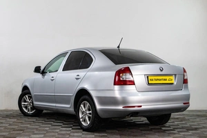 Лифтбек Skoda Octavia 2009 года, 919000 рублей, Сургут