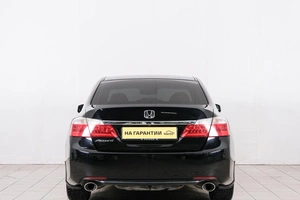 Седан Honda Accord 2013 года, 1549000 рублей, Красноярск