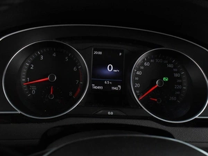 Седан Volkswagen Passat 2017 года, 1598000 рублей, Воронеж