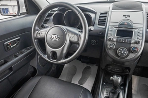 Хетчбэк Kia Soul 2010 года, 849000 рублей, Барнаул