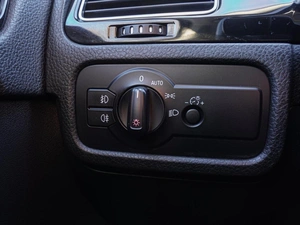 Внедорожник Volkswagen Touareg 2012 года, 1999000 рублей, Волгоград