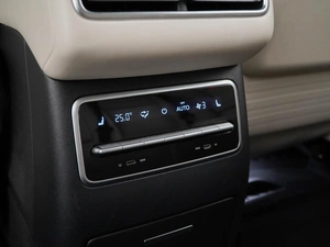 Внедорожник Li Auto L7 2023 года, 5447900 рублей, Москва