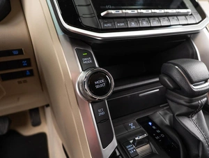 Внедорожник Toyota Land Cruiser 2022 года, 14319000 рублей, Тюмень