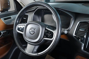 Внедорожник Volvo XC90 2018 года, 4119000 рублей, Тюмень