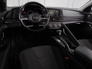 Седан Hyundai Elantra 2022 года, 1999000 рублей, Воронеж