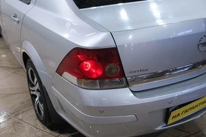 Седан Opel Astra 2010 года, 749000 рублей, Новокузнецк