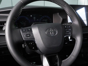 Седан Toyota Camry 2026 года, 4237000 рублей, Красный Пахарь