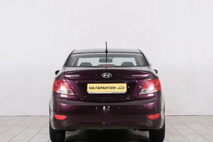 Седан Hyundai Solaris 2012 года, 949000 рублей, Красноярск
