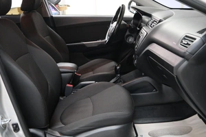 Седан Kia Rio 2016 года, 999000 рублей, Омск