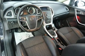 Купе Opel Astra GTC 2013 года, 939000 рублей, Омск