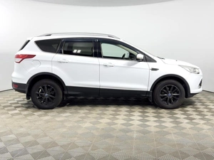 Внедорожник Ford Kuga 2013 года, 994900 рублей, Казань