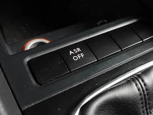 Седан Volkswagen Jetta 2012 года, 929000 рублей, Воронеж