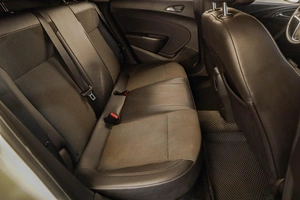 Хетчбэк Opel Astra 2011 года, 969000 рублей, Челябинск