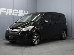 Минивэн Honda Freed 2015 года, 1280000 рублей, Омск
