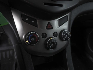 Седан Chevrolet Aveo 2013 года, 830000 рублей, Ростов-на-Дону
