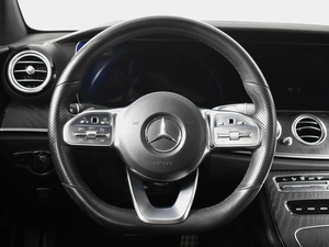 Седан Mercedes-benz E-класс 2019 года, 2970300 рублей, Казань