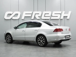 Седан Volkswagen Passat 2011 года, 854000 рублей, Воронеж