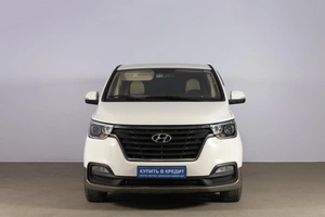 Минивэн Hyundai H-1 2021 года, 2949000 рублей, Новосибирск
