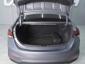 Седан Hyundai Solaris 2019 года, 1680000 рублей, Ростов-на-Дону
