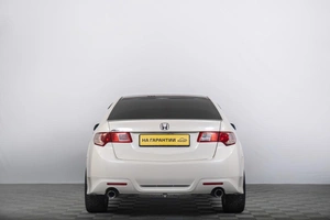 Седан Honda Accord 2008 года, 889000 рублей, Томск