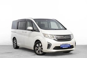 Минивэн Honda Stepwgn 2016 года, 1939000 рублей, Барнаул