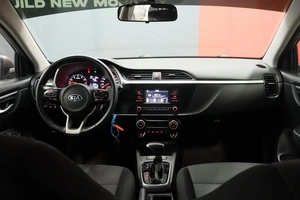 Седан Kia Rio 2020 года, 1740000 рублей, Курск