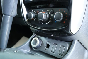 Внедорожник Nissan Terrano 2016 года, 1399000 рублей, Омск
