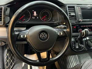 Минивэн Volkswagen Multivan 2016 года, 3847000 рублей, Красноярск