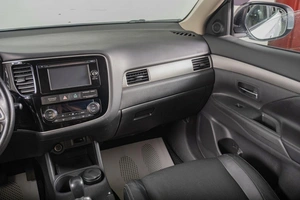 Внедорожник Mitsubishi Outlander 2013 года, 1779000 рублей, Томск