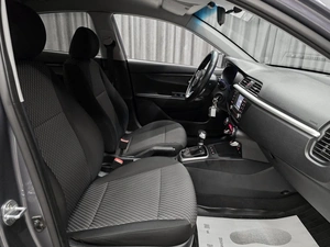 Седан Kia Rio 2019 года, 1430000 рублей, Красноярск