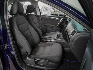 Седан Volkswagen Jetta 2011 года, 859000 рублей, Воронеж