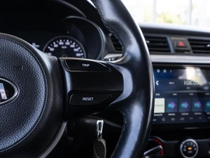 Седан Kia Rio 2019 года, 1520000 рублей, Волгоград