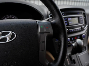 Минивэн Hyundai H-1 2015 года, 2300000 рублей, Волгоград