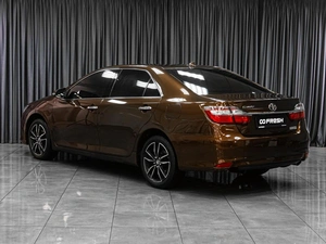 Седан Toyota Camry 2018 года, 2399000 рублей, Тюмень