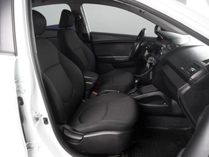 Седан Kia Rio 2015 года, 1119000 рублей, Красный Пахарь