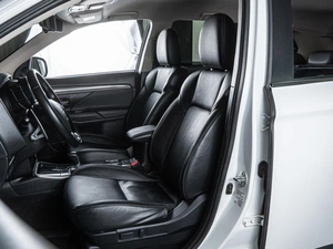 Внедорожник Mitsubishi Outlander 2019 года, 3230000 рублей, Волгоград