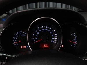 Седан Kia Rio 2014 года, 899000 рублей, Тюмень